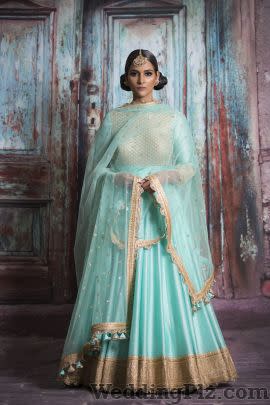 Kumud Designs Fashion Designers weddingplz