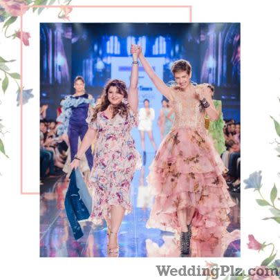 Delna Poonawalla Designs Fashion Designers weddingplz