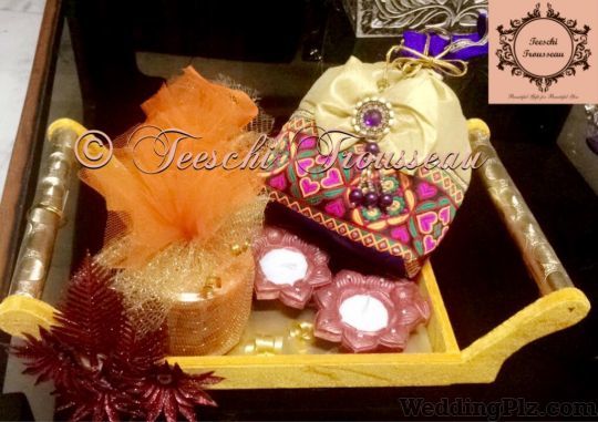 Teeschi Trousseau Trousseau Packer weddingplz