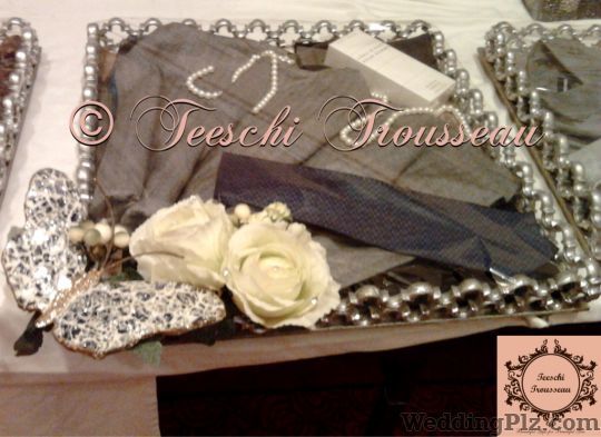 Teeschi Trousseau Trousseau Packer weddingplz