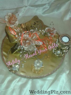 Stately Flaunt Your Gifts Trousseau Packer weddingplz
