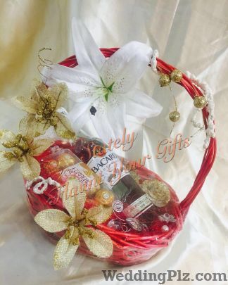 Stately Flaunt Your Gifts Trousseau Packer weddingplz