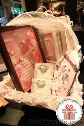 Gift Design Co Trousseau Packer weddingplz
