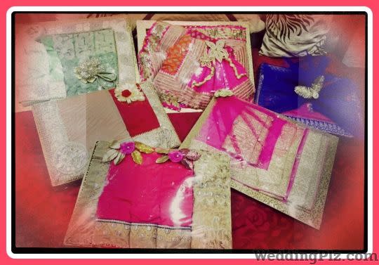 Wraps n Swirls Trousseau Packer weddingplz