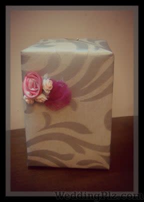 Wraps n Swirls Trousseau Packer weddingplz