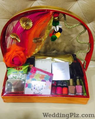Wraps n Swirls Trousseau Packer weddingplz