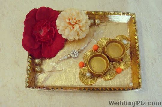 Wraps n Swirls Trousseau Packer weddingplz