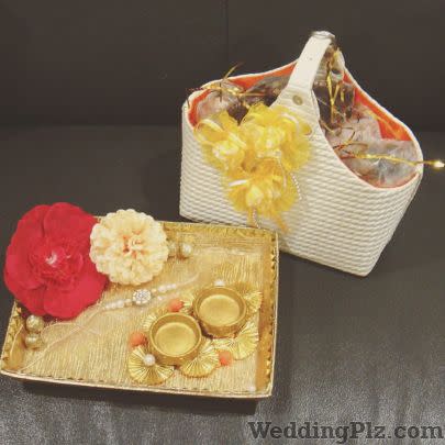 Wraps n Swirls Trousseau Packer weddingplz