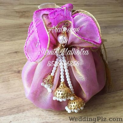 Arabesque Trousseau Packer weddingplz