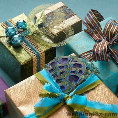Arabesque Trousseau Packer weddingplz