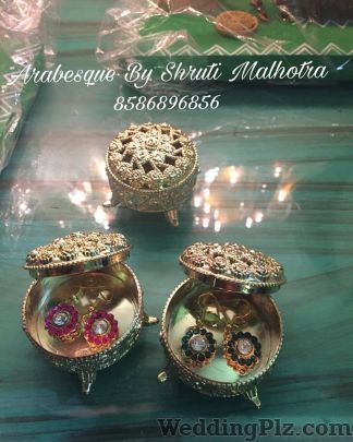 Arabesque Trousseau Packer weddingplz