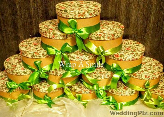 Wrap a Smile by Shreya Ahuja Trousseau Packer weddingplz