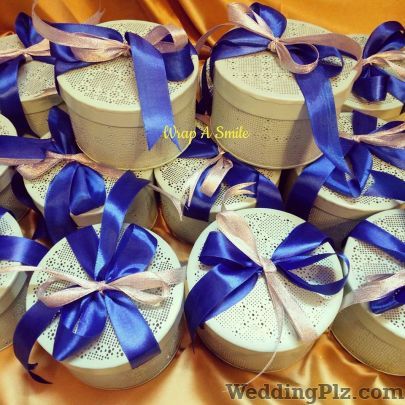 Wrap a Smile by Shreya Ahuja Trousseau Packer weddingplz
