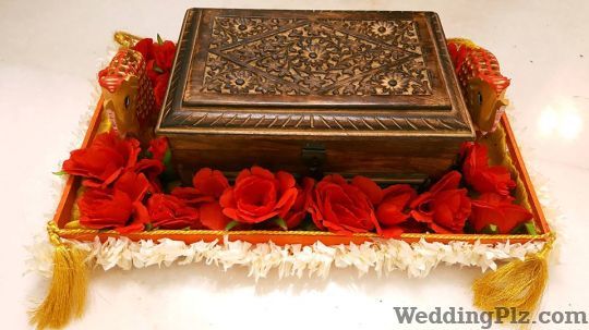 Glow Worm Creations Trousseau Packer weddingplz
