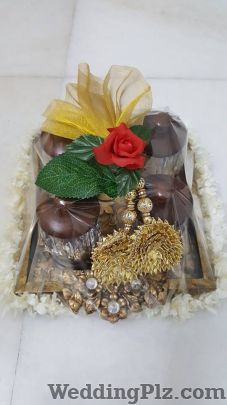 Glow Worm Creations Trousseau Packer weddingplz