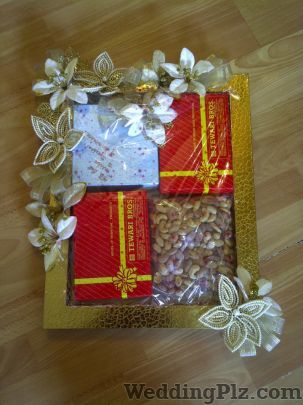 Glow Worm Creations Trousseau Packer weddingplz