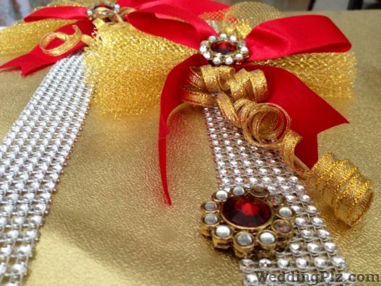 Pooja Flower Art Trousseau Packer weddingplz