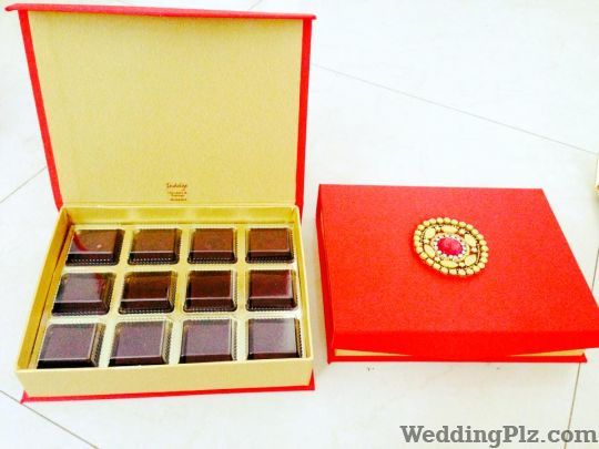 Trousseau Packing by Zehra Trousseau Packer weddingplz