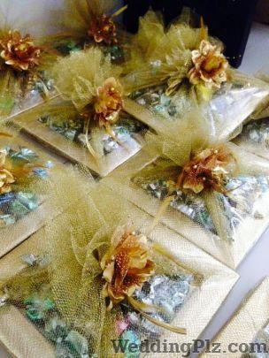 Trousseau Packing by Zehra Trousseau Packer weddingplz