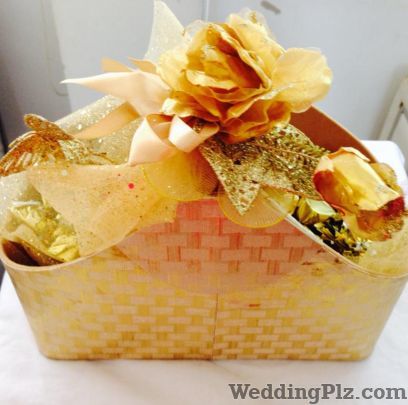 Trousseau Packing by Zehra Trousseau Packer weddingplz