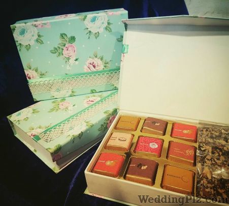Smartwork Design Co Trousseau Packer weddingplz