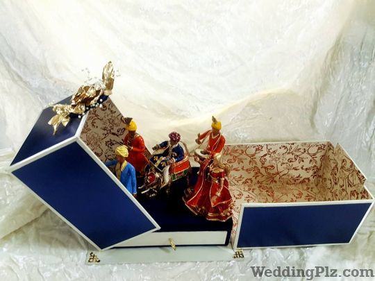 Smartwork Design Co Trousseau Packer weddingplz