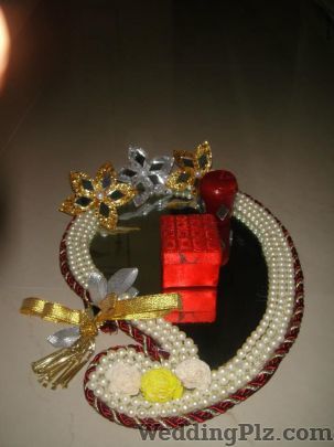 Bows N Wraps Trousseau Packer weddingplz
