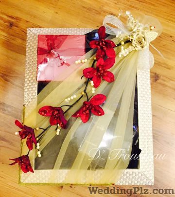 D Trousseau Trousseau Packer weddingplz