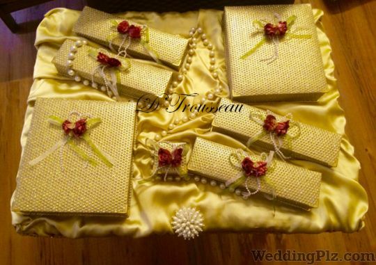 D Trousseau Trousseau Packer weddingplz