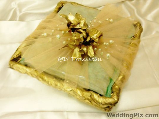 D Trousseau Trousseau Packer weddingplz