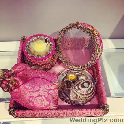 Pataaree Trousseau Packer weddingplz