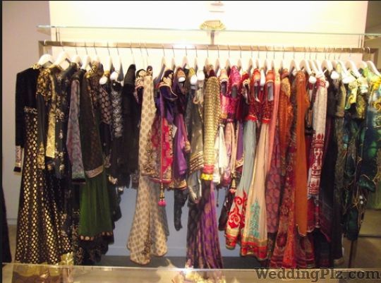 Harry Pret and Couture Boutiques weddingplz