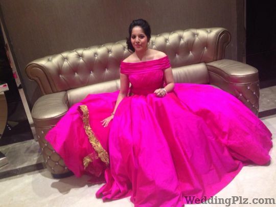 Kriti Maggon Boutiques weddingplz