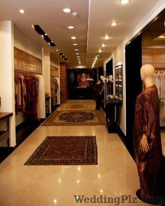 JJ Valaya Boutiques weddingplz