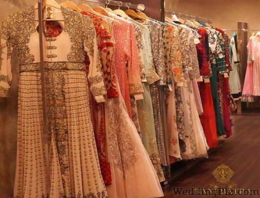 Bani Batra Design Studio Boutiques weddingplz