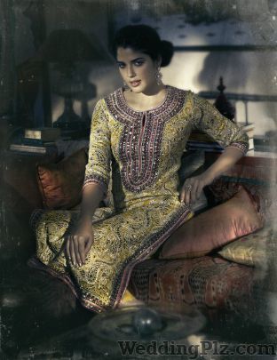 Deepika Anand Boutiques weddingplz