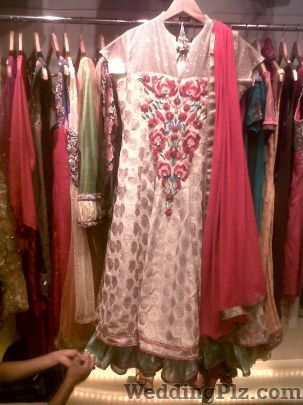 Fashion Forward Boutiques weddingplz