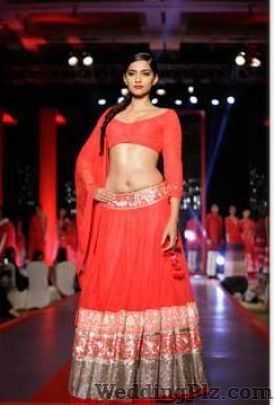 Manish Malhotra Boutiques weddingplz