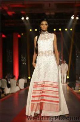 Manish Malhotra Boutiques weddingplz