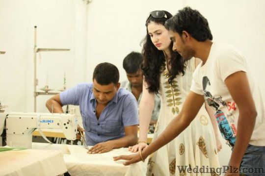 Meena Gurnam Boutiques weddingplz