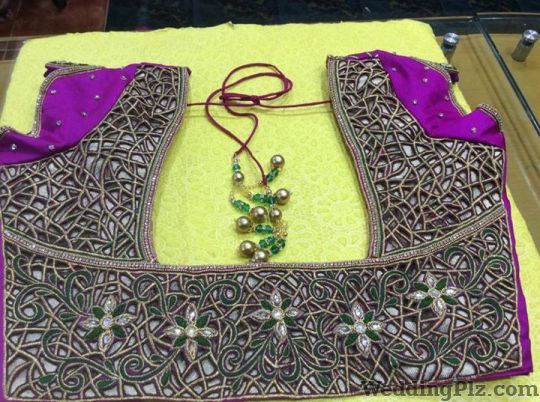 Shrusti Creation Boutiques weddingplz