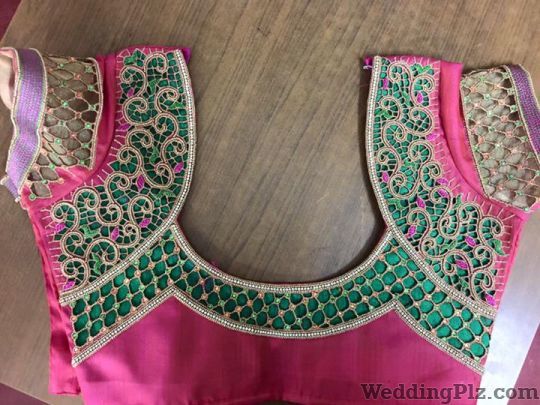 Shrusti Creation Boutiques weddingplz