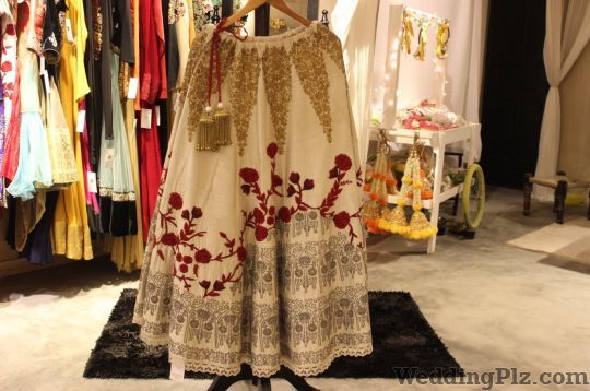 Gazal Gupta Boutiques weddingplz