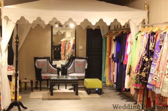Gazal Gupta Boutiques weddingplz