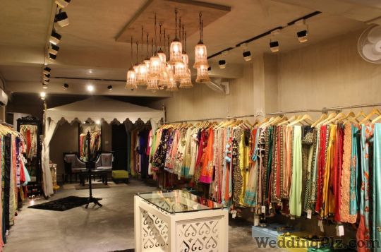 Gazal Gupta Boutiques weddingplz