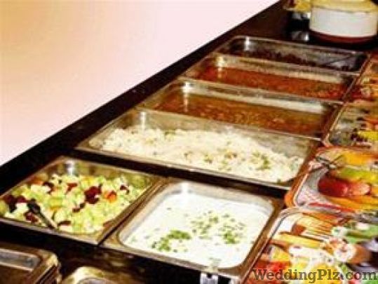 Manda Caterers Caterers weddingplz