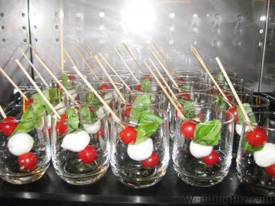 White Apron Caterers weddingplz