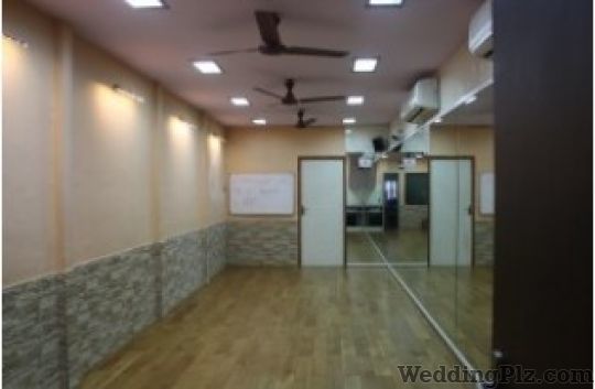 Atindriiya Performing Arts Studio Choreographers weddingplz