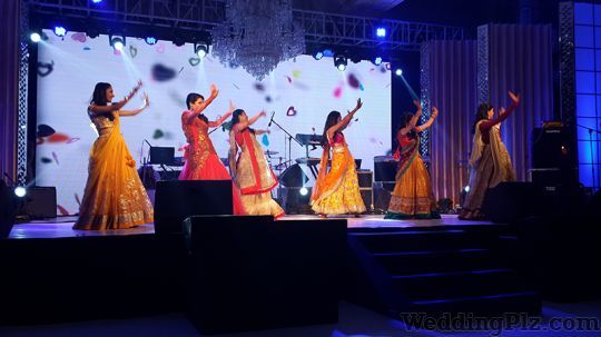 Bhaumik Shahs Dance Academy Choreographers weddingplz