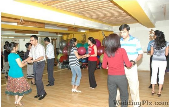 Sandip Soparrkars Ballroom Studio Choreographers weddingplz